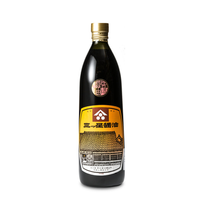 Bottle of Mitsuboshi Soy Sauce by Horikawaya Nomura, 900ml, front view showing the label and dark soy sauce inside.