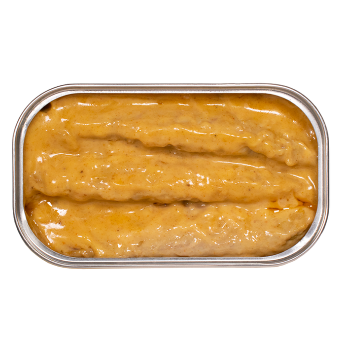 Open can of Jose Gourmet mackerel fillets in curry sauce, showcasing seasoned fish in a tin container.