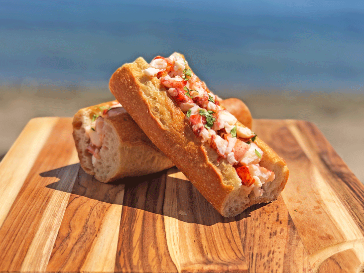 Lobster_roll_portion_style_wl_2
