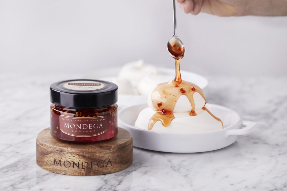 Mondega with ice cream