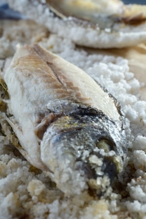 fish-baked-in-salt